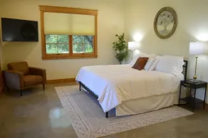 Brand New!  Blanco Riverfront Bliss!  1/2 mile to Downtown! - Image 4