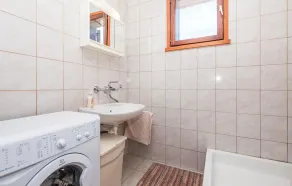 Bonita casa de 2 habitaciones en Pag - Image 3