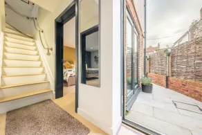 28 Chapel Yard - Image 5