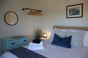 Valley Pearl Suite | 2 BDRM sleeps 6, full kitchen - Image 4