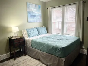 Upstairs Unit with Office Space near Downtown Cleveland + National Park - Image 5