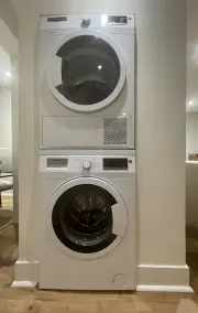 Downtown Mystic - Newly Renovated Apartment - Image 2