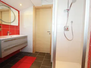 Modern Apartment in Fugenberg With Garden - Image 4