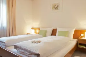Appartement with beautiful view and balcony - Image 3