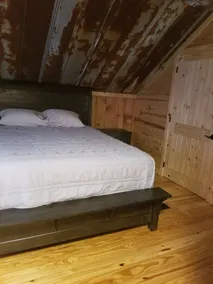 Newly renovated rustic cottage in Northern Iredell County NC - Image 4