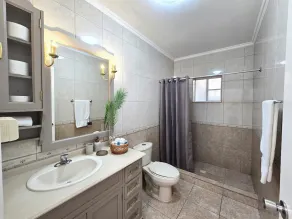 2- Bedroom vacation apartment Aruba, pool,  walking distance to Eagle Beach! - Image 3