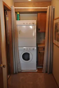 Maison confortable et spacieuse avec vue sur le lac de toutes les chambres - Image 2