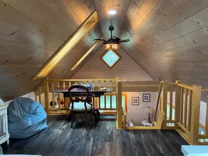 Next Avail. Aug. 22 - 3 night min - 1st flr King & Full Loft, AC, Pets Free - Image 2