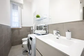 Comfortable studio apartment located on the mezzanine floor of a four-storey building, equipped with a lift (not necessary to enter the apartment). At the independent entrance, there are 4 steps.In 36 m2 of space, it accommodates 2 people.Near the Piccol - Image 3