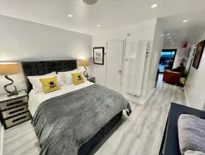 Luxury Lodge close to Clifton Suspension Bridge, hot tub. Sleeps 2 people. - Image 4