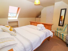 TYNK, pet friendly, country holiday cottage in Harlyn, Cornwall - Image 4