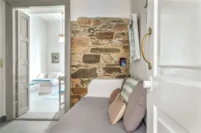 Maison de vacances 'Apano Vrysi Tinos 3' avec terrasse partagée, Wi-Fi et climatisation - Image 5