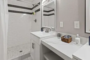 Rare Pool and Hot Tub Home - Family and Pet Friendly - Image 3