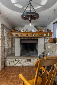 Villa Vinci with swimming pool & playground - Image 3