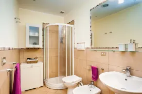 Vacation Home en Ragalna con 2 habitaciones, capacidad 4 - Image 3