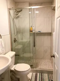 Easy access! 1br, 5 min walk to T train, easy access to Highway - Image 2