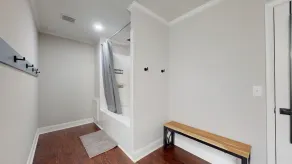 Stay pet friendly big backyard. Plenty of room for everyone!! - Image 4