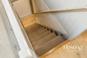 The Loft - 1 Bed Luxury Apartment with Bathtub - Image 2