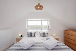Spectacular one bedroom apartment , incredible coastal views, walk to the  beach - Image 4