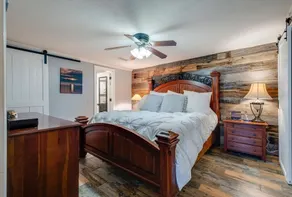 Lake views from 2 balconies: All new furniture, kayaks, paddleboard - Image 5