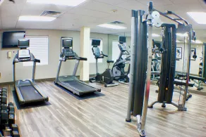 Equipped Suite Near CHA | Indoor Pool + Gym Access - Image 3