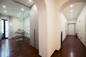 Glam House - Image 2
