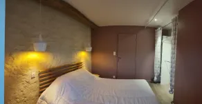 Komfortabelt hus og pæn udsmykning, udsigt over Sioule-dalen. WiFi. - Image 5