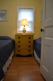 LYC Cottage #5 - Image 2