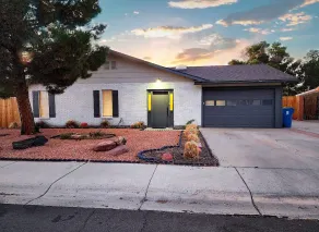 *NEW Hottub* Atrium Zen House @ Antelope Canyon + Pet Friendly + Sleeps 12 - Image 4