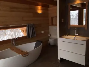 Luxury chalet (brand new) at Puy Saint Vincent 1400, nature, 250m to ski slopes - Image 2