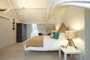 5 Star Uber Cool Converted Church - Image 5