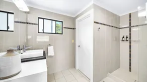 Location, Location. The perfect Location for your stay in the Whitsundays!! - Image 4
