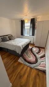 Erskine - House - Sleeps 4 - Parking - River Side - Image 3