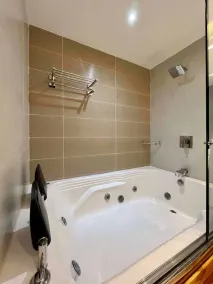 w* | Bright 1BR in San Patricio - Image 2