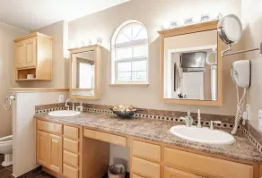 Best Location - Walk to Downtown Willow Glen - Cozy Covered Balcony - Image 4