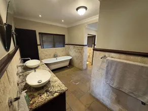 Stay Nest Guesthouse - Image 3