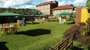 Palmdew Highlands Hotel - Image 4