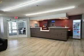 Microtel Inn & Suites by Wyndham Claremore - Image 4