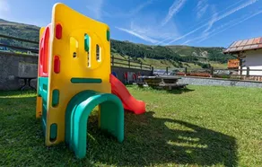 Apartment \"Casa San Marco N 7\" with Mountain View, Garden & Wi-Fi - Image 4