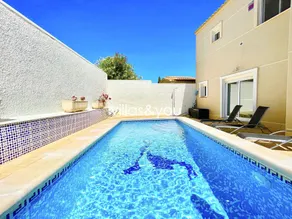 Villa Sol La Marina by Villas&You - Image 3