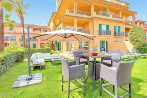 YOLO Spaces - Sotogrande Marina Duo Apartment - Image 4