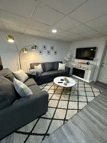 Hamptons Apartment - Image 5