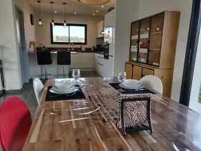 Beautiful house close to the ocean - Image 3