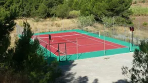 Villa, Rutsche, Schwimmbad, Sommerküche, Tennisplatz, Basketball, Tränken - Image 2