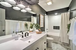 Branson West Condo w/ Balcony & Resort Amenities - Image 4