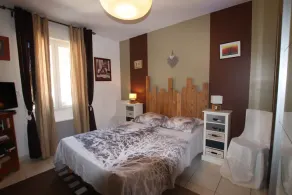 Lägenhet med trädgård, utsikt över vingårdar och kullar. - Image 5