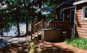 Lone Pine Cottage 1 Schlafzimmer Seeseite am Bryan Lake - Image 3