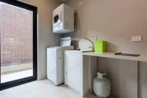 The Studio at Waters Edge - Image 2
