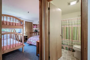On Mountain two bedroom unit sleeping 9 - Image 5