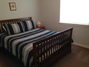 Mayfield Lake View Apartment - Image 3